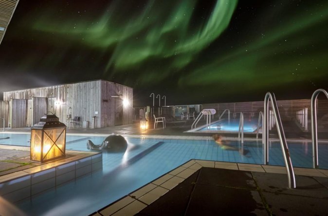 Northern Lights & Geothermal Baths Adventure - Revitalizing Steam Cabin Sessions