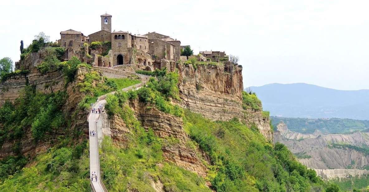 Orvieto & Civita Di Bagnoregio Private Tour From Rome - Orvieto Cathedrals Majestic Façade