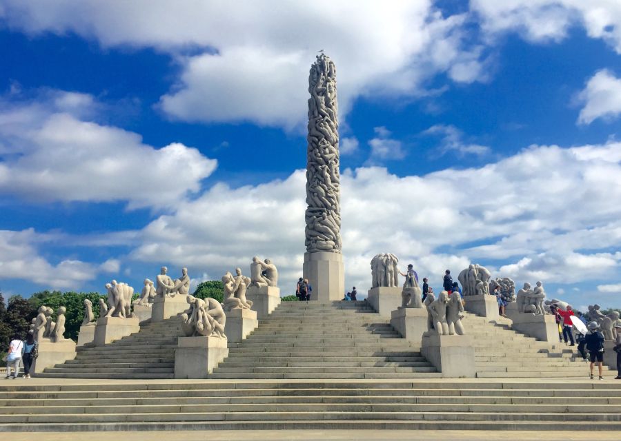 Oslo: Panoramic View and Sculpture Park Walk - Holmenkollen Ski Jump Exploration