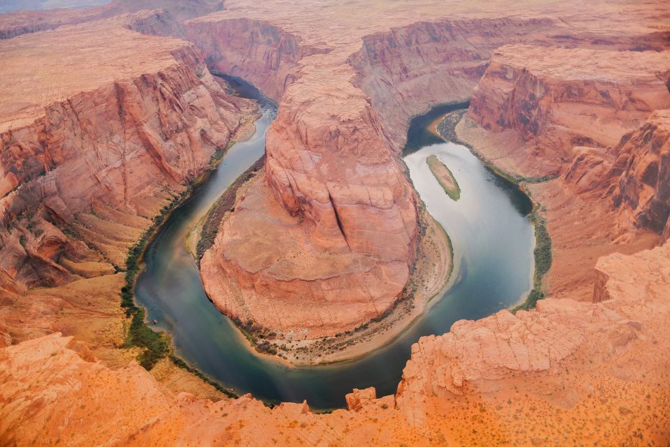 Page: Horseshoe Bend Helicopter Flight - Inclusions and Amenities