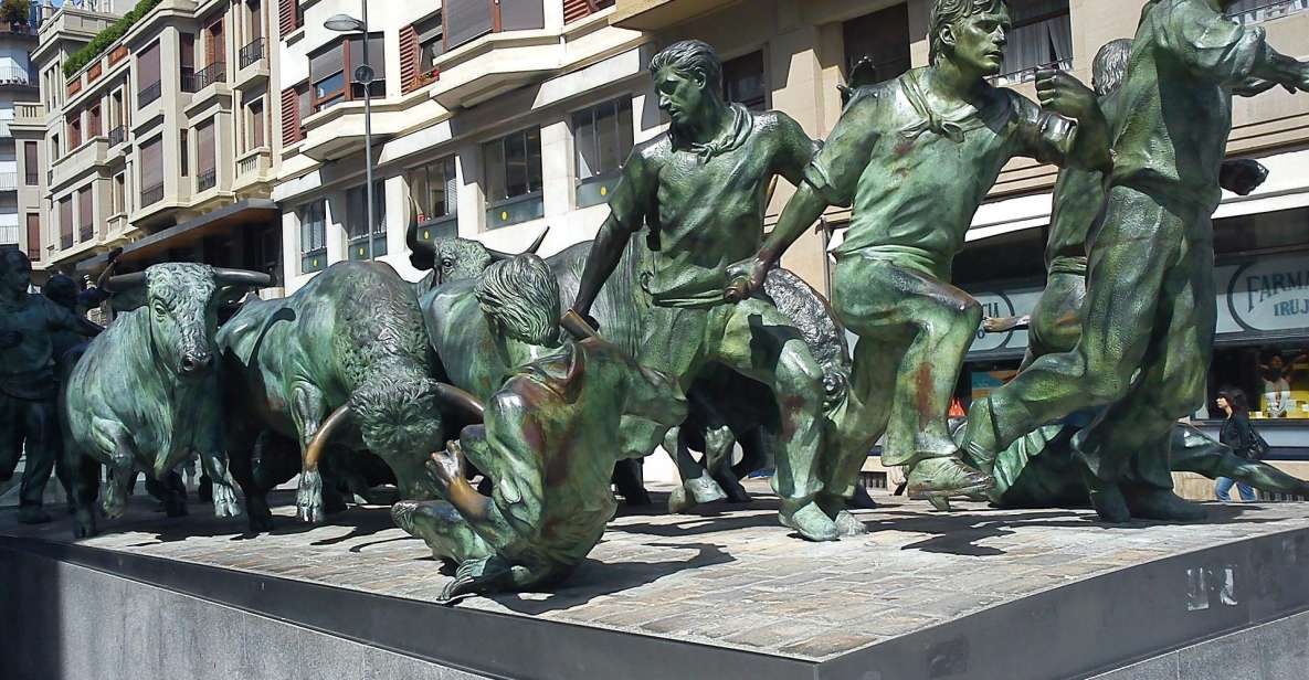 Pamplona - Private Historic Walking Tour - Castle Square