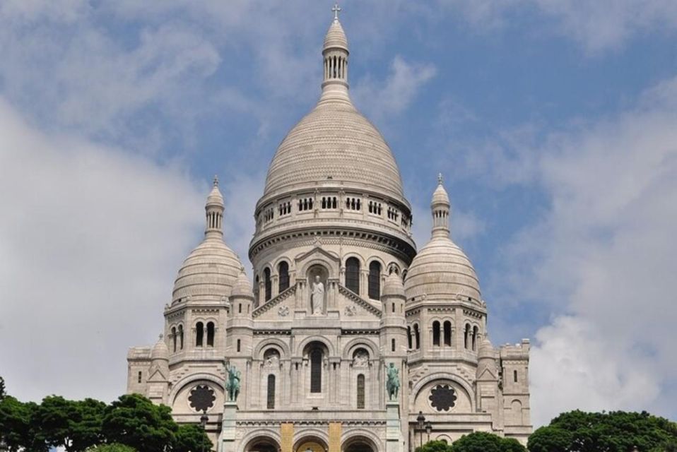 Paris : Montmartre Private Walking Tour - Highlights