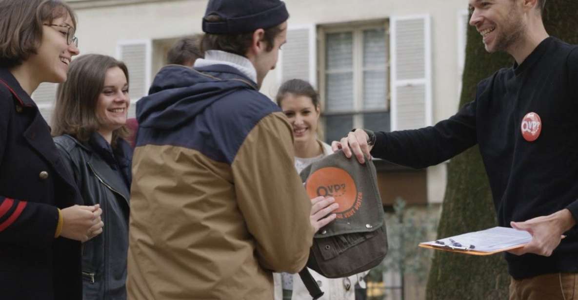 Paris: Outdoor Investigation Game in Montmartre - Competitive Team Gameplay