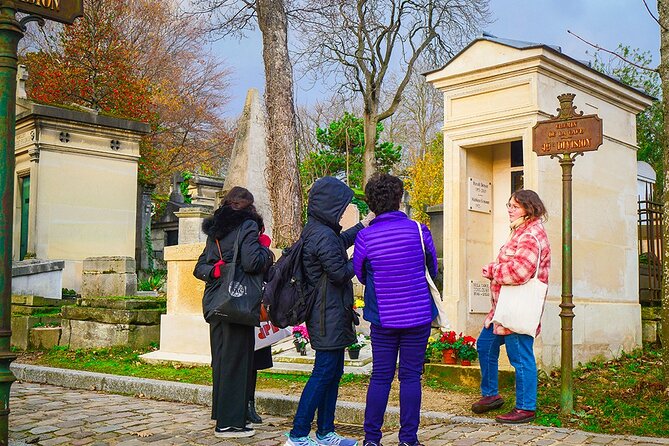 Paris Pere Lachaise Cemetery Small Group Guided Tour - Meeting Information