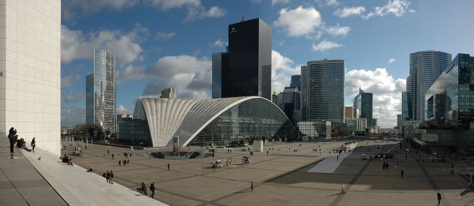 Paris: Private La Défense Walking Tour - Tour Highlights