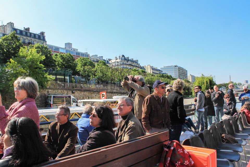 Paris: Seine River and Canal Saint-Martin Cruise - Sights Along the Way