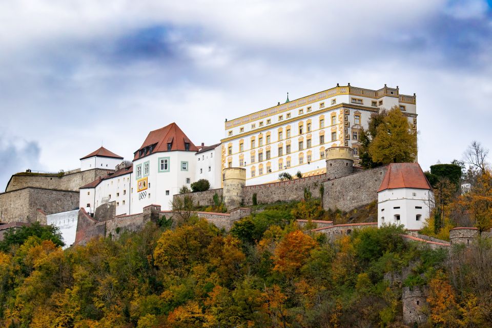 Passau - Classic Guided Tour - Tour Guide and Group Size