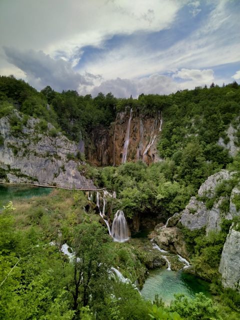 Plitvice Lakes: Guided Walking Tour With a Boat Ride - Guided Tour Details