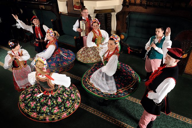 Polish Folk Show With 3 Course Dinner in Krakow Legendary Restaurant - Immersive Cultural Performance