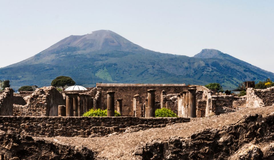 Pompeii and Vesuvius 8-Hour Tour From Sorrento - Climbing Mount Vesuvius