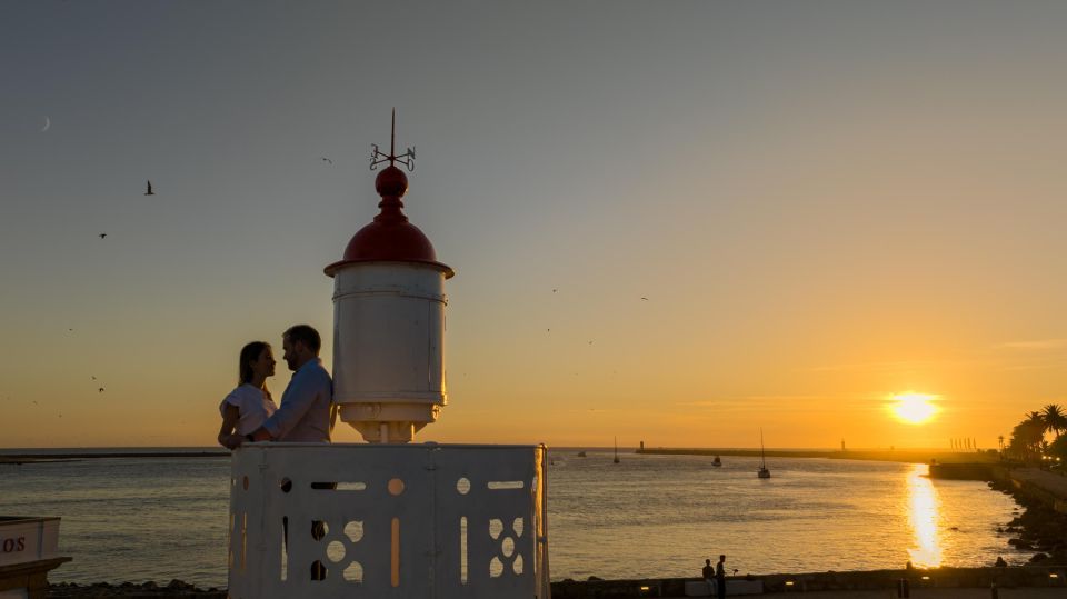 Porto: Couple Photo Session in Old Foz - Highlight Features