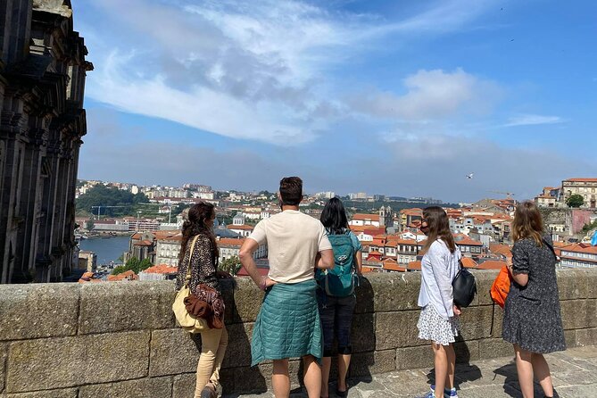 PORTO Walking Tour With a Portuguese History Teacher - Meeting and Pickup Details