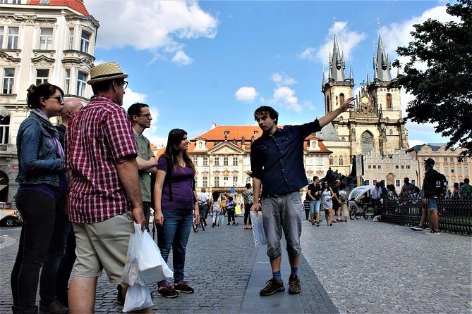 Prague Old Town, Medieval Underground and Dungeon Historical Tour - Accessibility and Tour Logistics