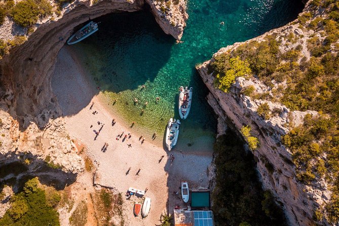 Private Blue Cave and Hvar - 5 Islands Tour - Stiniva Bay Swimming and Snorkeling