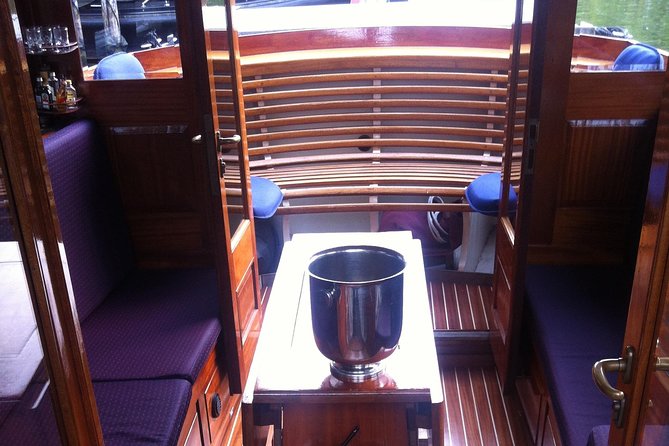 Private Boat Tour on a Electric Saloon Boat - Inclusions and Amenities