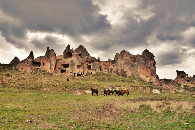 Private Cappadocia Highlights Tour - Lunar-like Landscapes