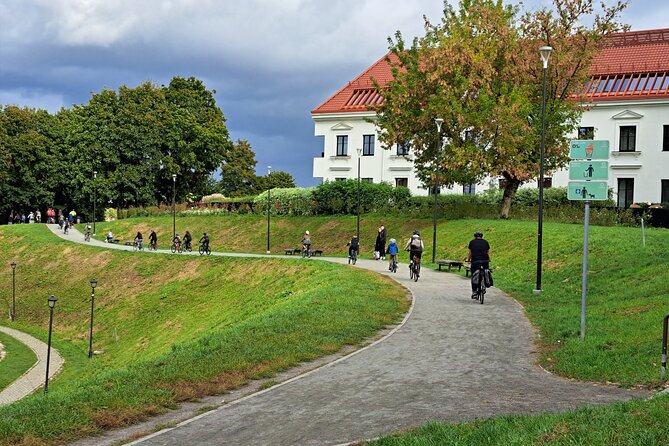 Private City Bike Tour of Vilnius Highlights - Customer Reviews