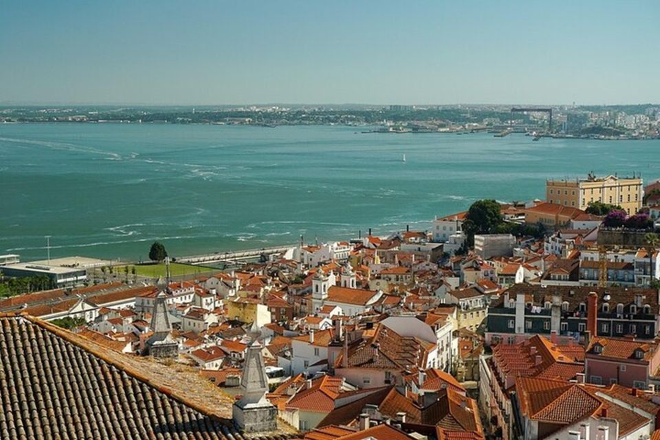 Private Full-Day Tour to Lisbon - Highlights