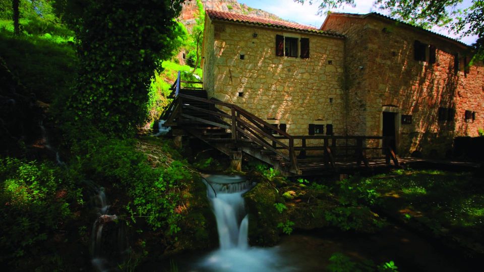 Private Krka Falls Tour From Split With Wine Tasting & Lunch - Included Services