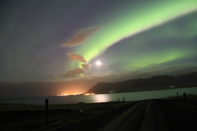 Private Northern Lights Tour From Reykjavik - Confirmation and Accessibility