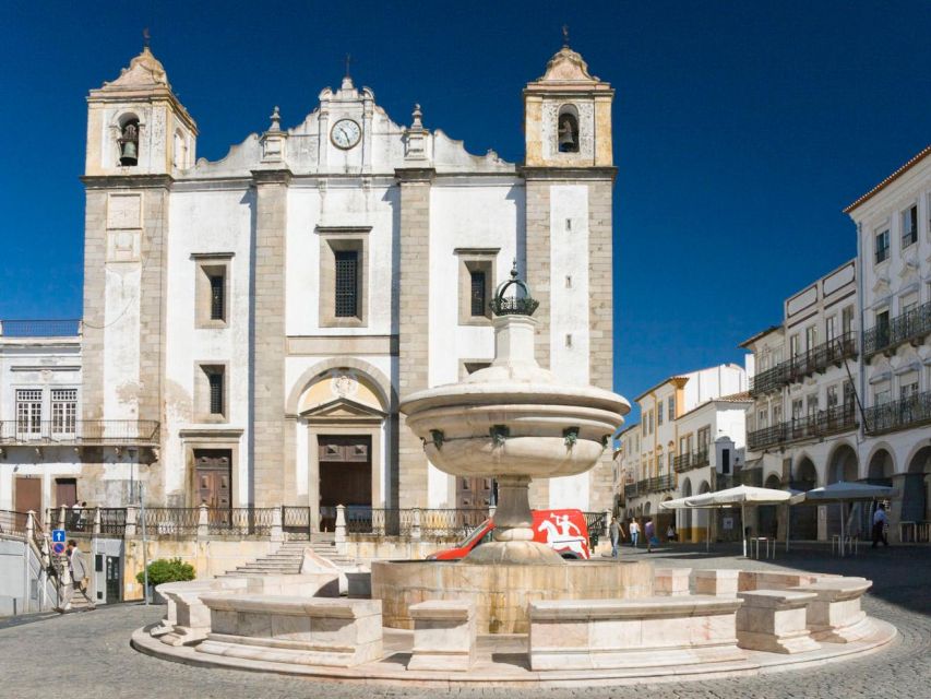 Private Tour Évora & Arraiolos - Cathedral of Évora