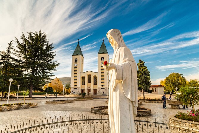 Private Tour: Medjugorje and Mostar Day Trip From Dubrovnik - Exploring Mostar