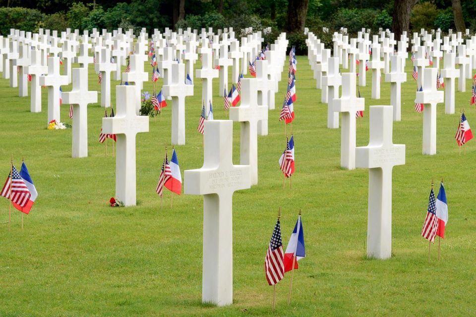 Private Tour of the D-Day Landing Beaches From Paris - Omaha Beach Memorial Walk