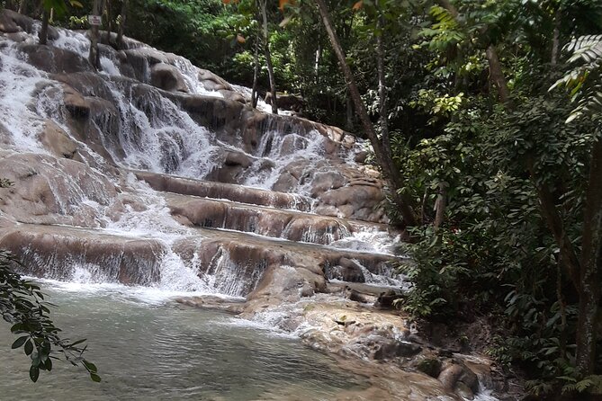 Private Tour to Dunns River Falls From Ocho Rios - Arrival at Dunns River Falls