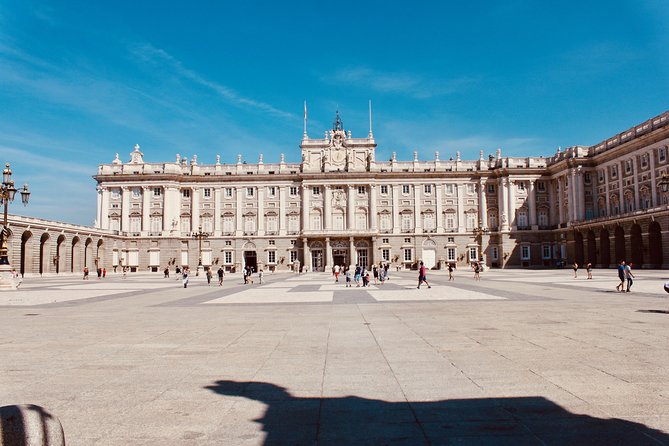 Private Visit to the Royal Palace of Madrid and the Prado Museum - Private Tour Guide Expertise