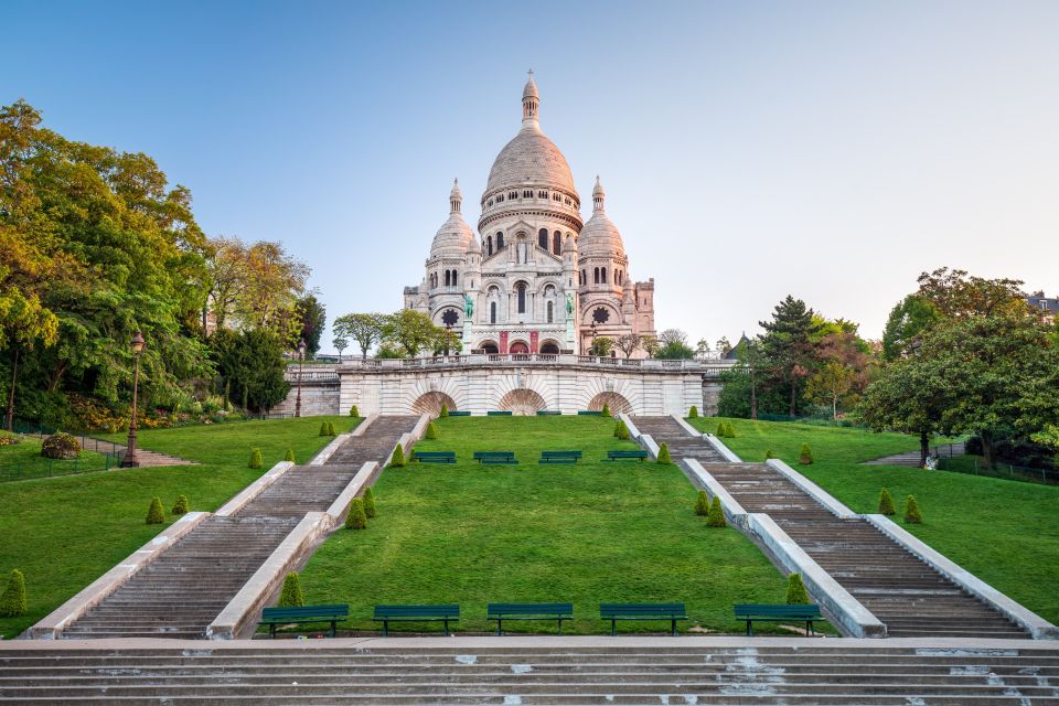 Private Walking Tour of Montmartre and Sacré-Cœur Basilica - Montmartre District Highlights