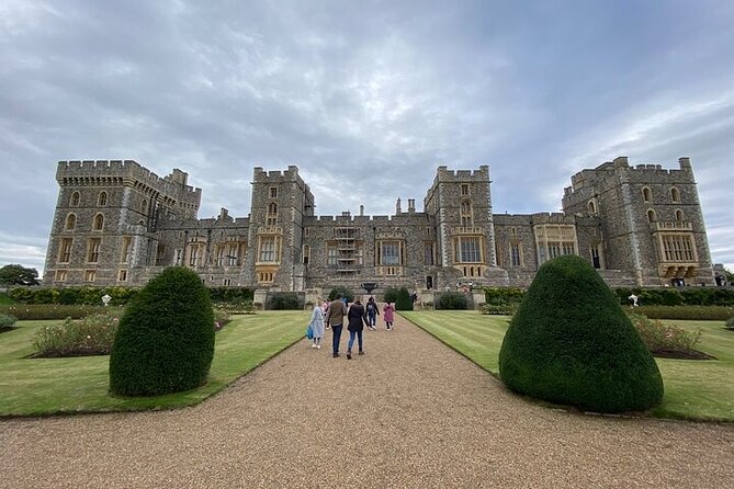 Private Windsor Castle and Stonehenge Day Tour - Tour Details