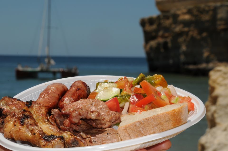 Quarteira: Benagil Cave Boat Trip With Beach BBQ and Kayak - Food and Drinks