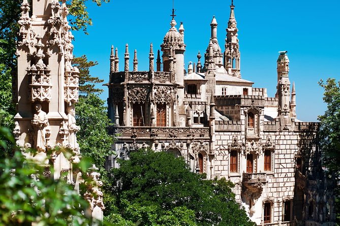 Quinta Da Regaleira and Wine Tasting in Sintra * All Inclusive - Tour Accessibility and Suitability