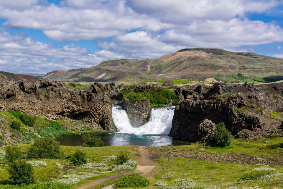 Reykjavik: Game of Thrones Private Day Tour by Luxury Jeep - Reconstructed Viking Farmhouse Tour