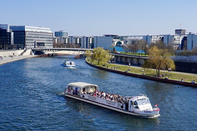 River Cruise With Tour Guide (Ger./Engl.) Berlin. Hadynski - Meeting and Pickup