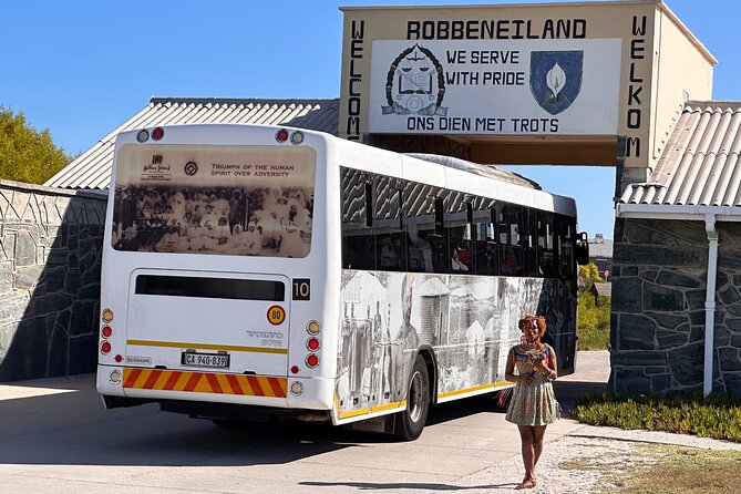 Robben Island & Table Mountain Pre Booked Tickets With Hotel Pick Up & Drop Off - Table Mountain and Bo-Kaap