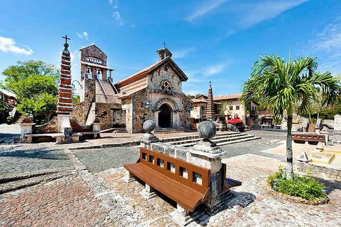 Romana: the Cave of Wonders and the Country House From Santo Domingo. - Altos De Chavon Village