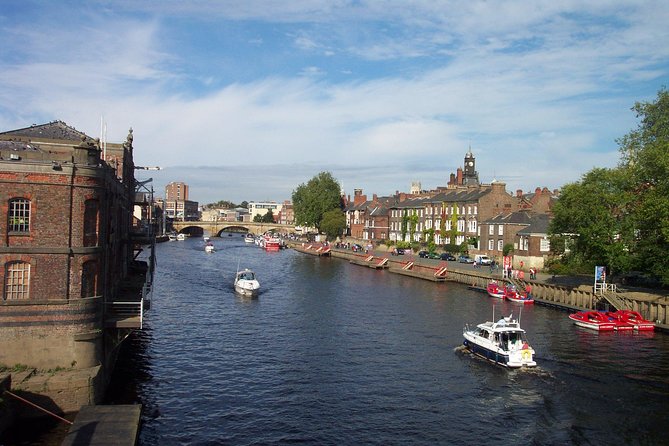 Romans, Vikings and Medieval Marvels in York: A Self-Guided Audio Tour - Accessibility and Accommodations