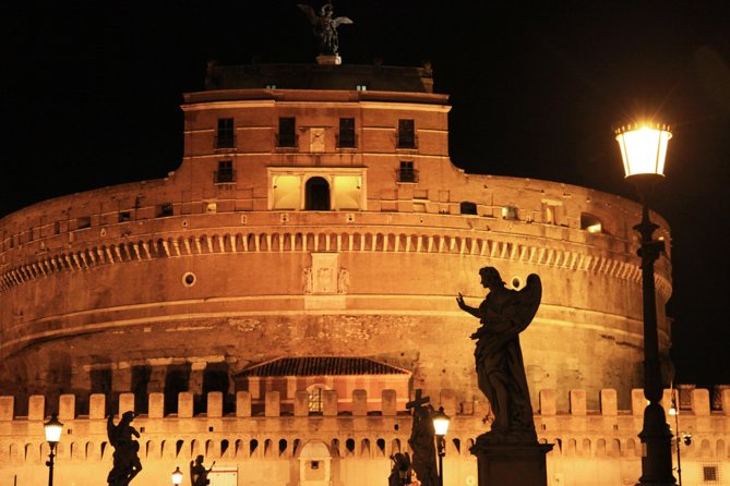 Rome by Night Walking Tour - Legends & Criminal Stories - Supernatural and Historical Mysteries of Rome