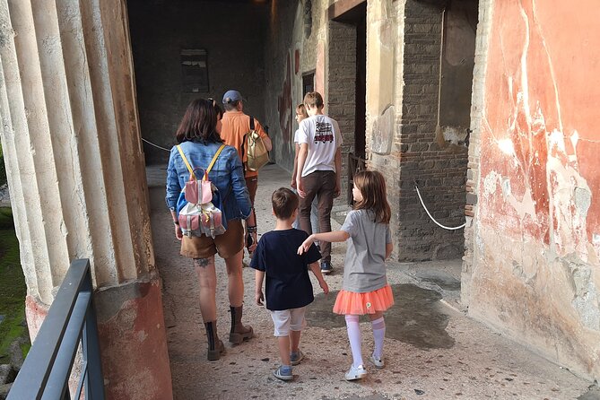 Rome to Pompeii Tour for Kids & Families W Hotel Pickup & Skip-The-Line Tickets - Family-Friendly Activities in Pompeii