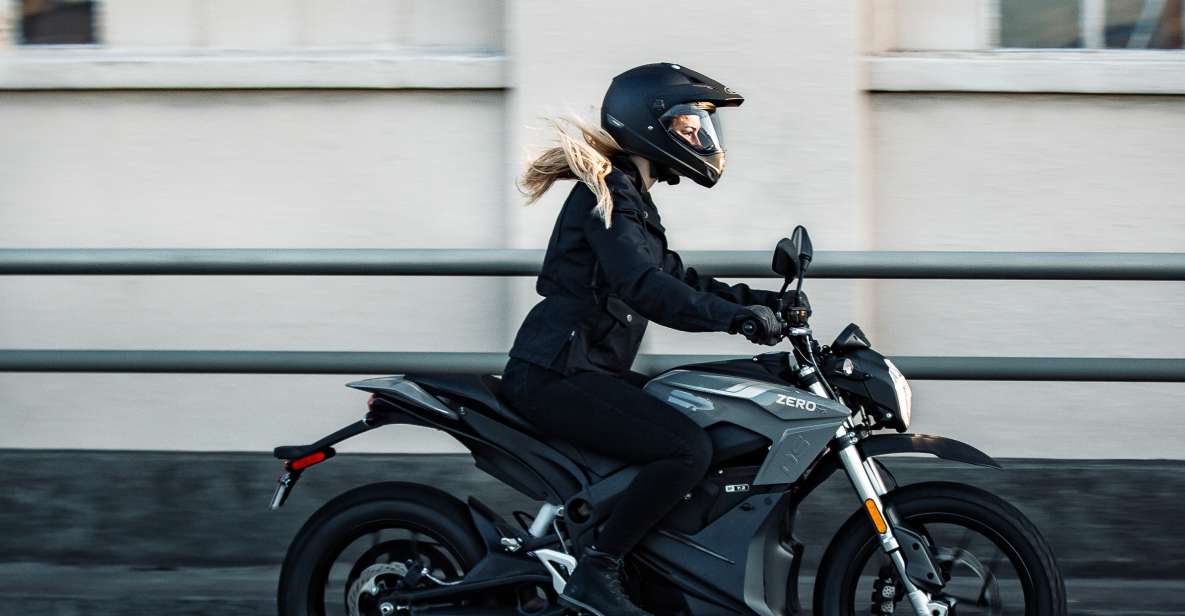 Rostock: Zero DS Electric Motorcycle Rental - Inclusions and Accessories