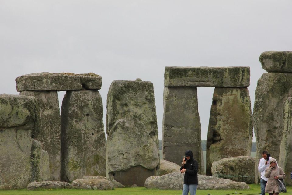 Royal Windsor Castle and Stonehenge Private Tour With Passes - Windsor Castle Exploration