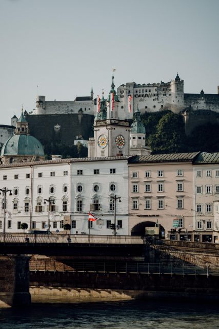 Salzburg: Tour With Private Guide - Exploring Salzburgs Old Town