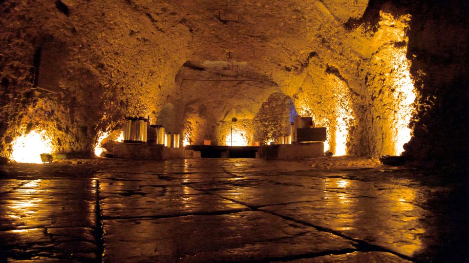 Salzkammergut: Sandstone Beer Cellar Tour - 500-Year-Old Cold Storage History