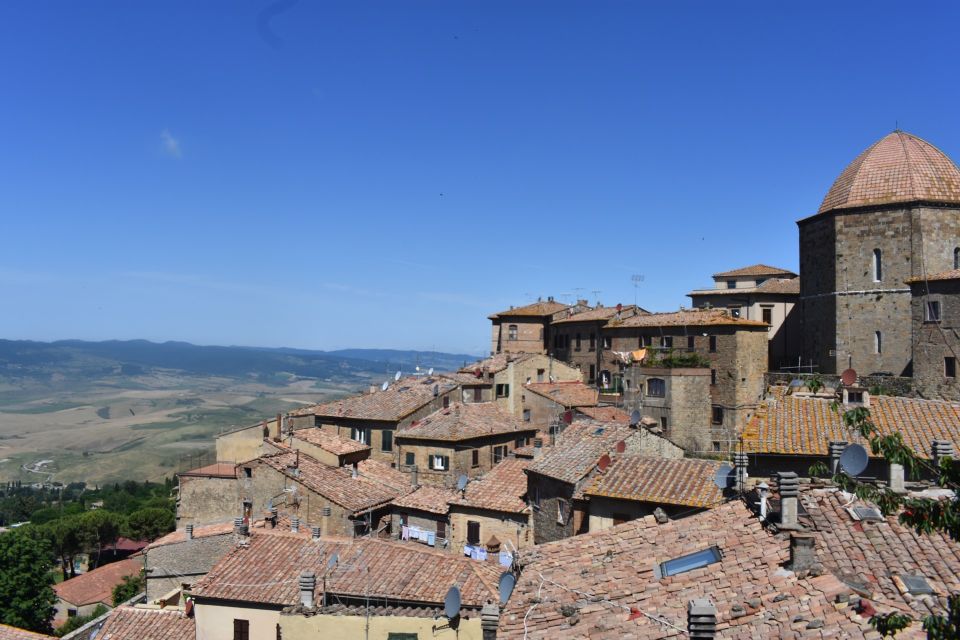 San Gimignano & Volterra: Private Transfer From Florence - Discover San Gimignano