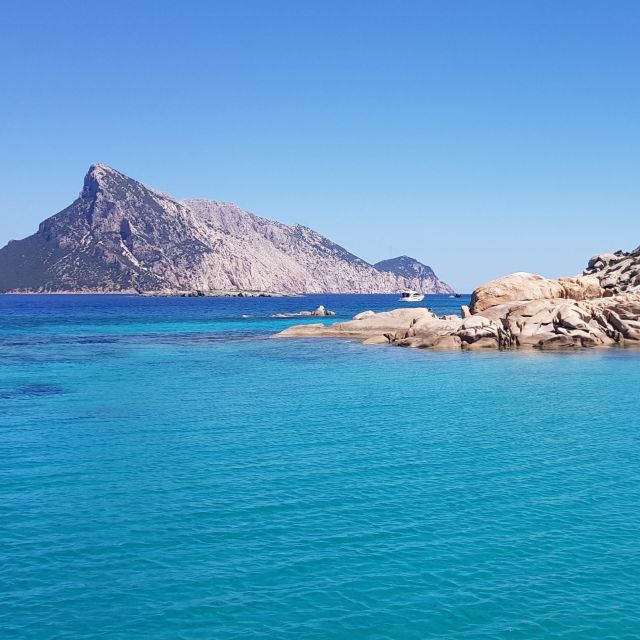 Sardinia, North West, Discovering Land and Sea - Daily Itinerary