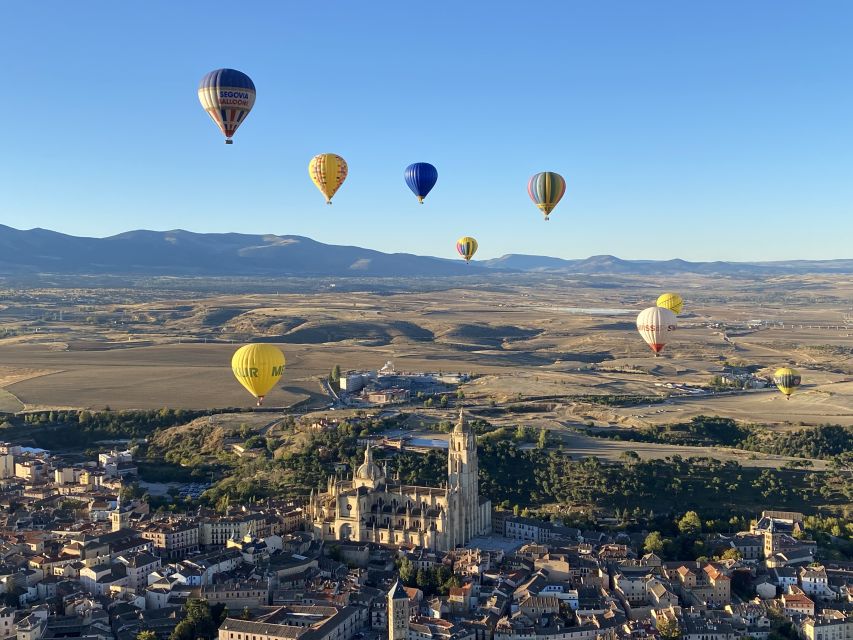 Segovia: Hot-Air Balloon Flight With Optional 3-Course Lunch - Celebratory Glass of Cava