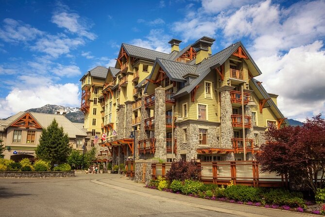 Self Guided Adventure Hunt: Whistler Arting Around Whistler - Navigating the Lets Roam App