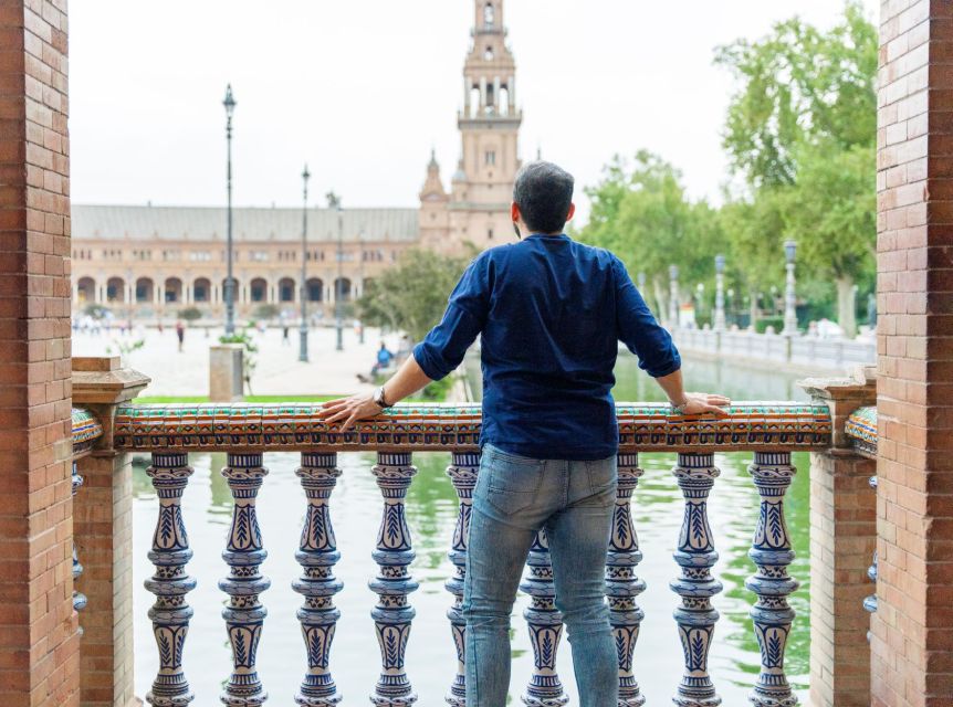 Seville: Professional Photoshoot at Plaza De España - Photo Services Offered