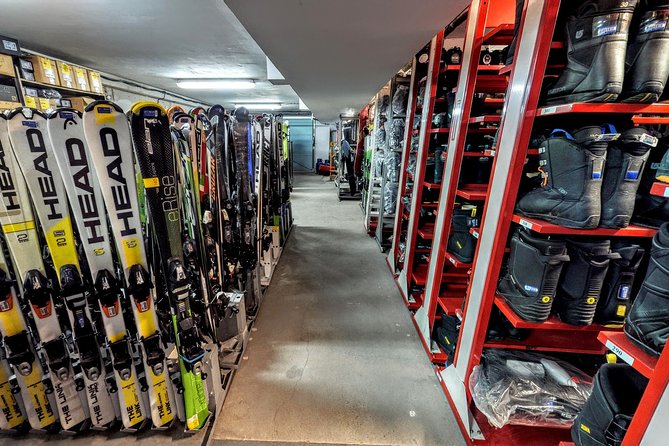 Ski and Snowboard Equipment Rental in Bansko - Booking Confirmation and Accessibility